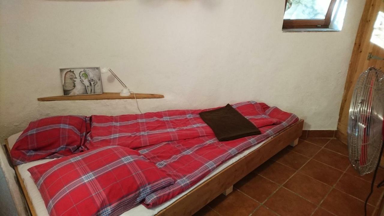 Ferienwohnung Volets Rouges Mons  Exterior foto